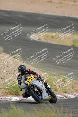 media/Jun-04-2022-WERA (Sat) [[b852bbbd55]]/Race 8 Superbike Expert Novice V7 HW/